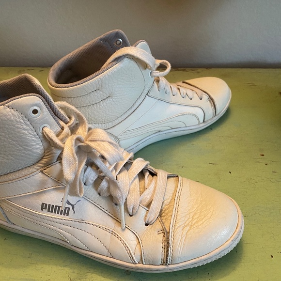 Vintage Puma white leather mid top sneakers - Picture 1 of 3
